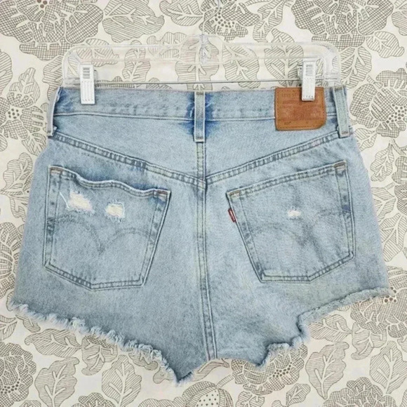 Levi's 501‎ Premium Big E Distressed Ripped Cut off Jean Shorts Women's 28 614 - Picture 2 of 9